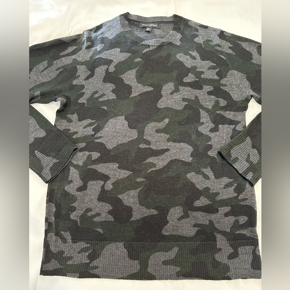 Banana Republic Camo Sweater